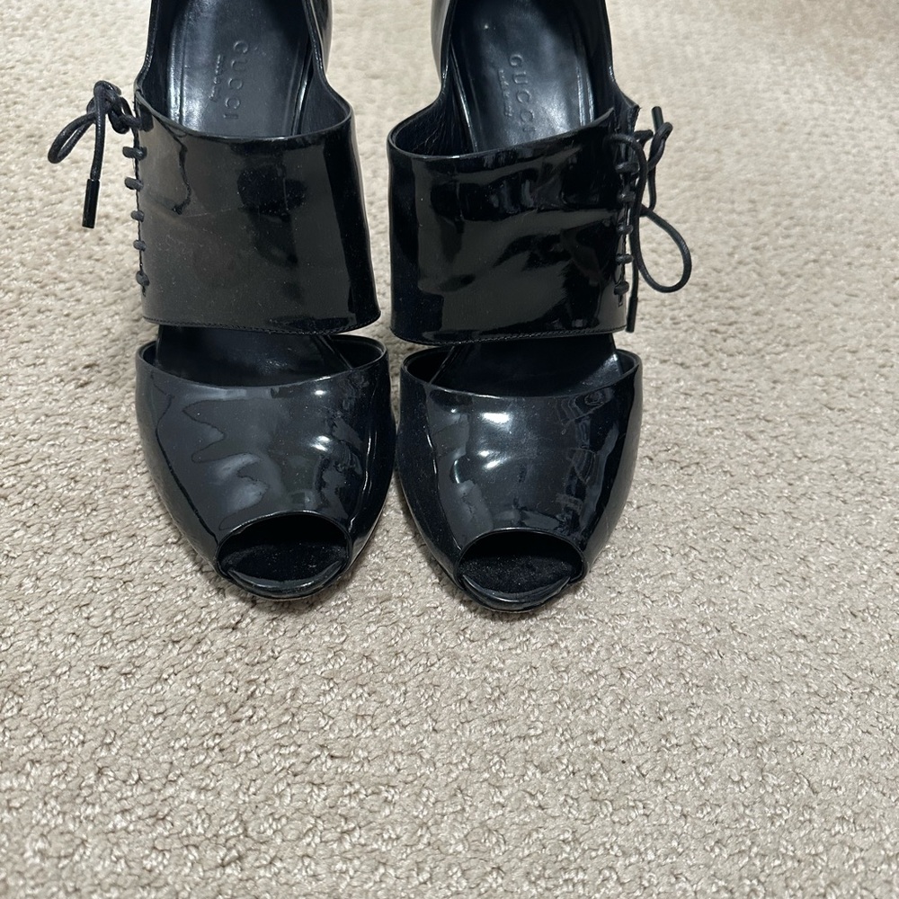 Gucci Black Patent Leather Heels